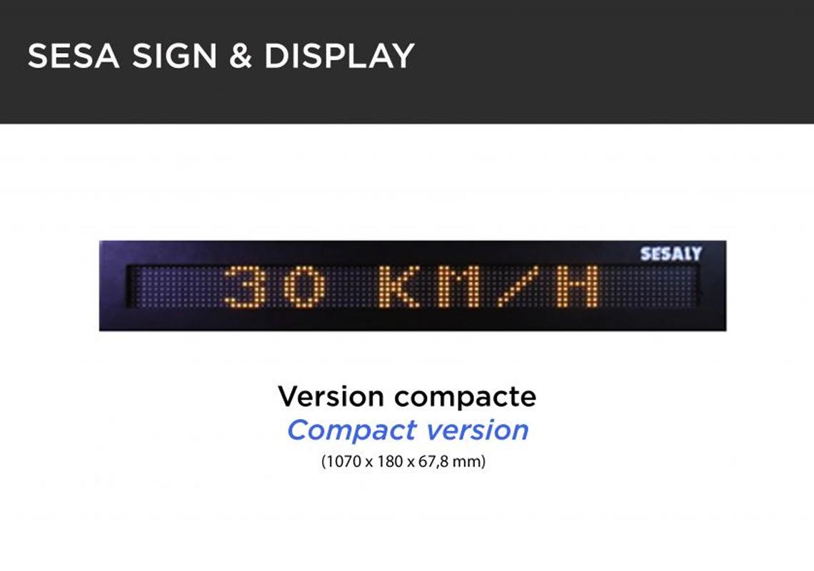 Luminous messages display for industrial vehicles